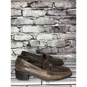 Stuart Weitzman Brown Patent Leather Loafers Heels Shoes Women Sz 7AA US/37.5EU